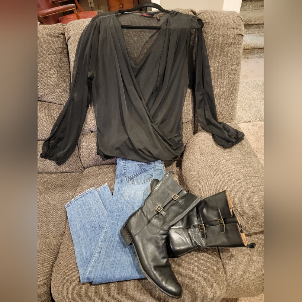 Womens Sofia Vergara cold shoulder sheer blouson